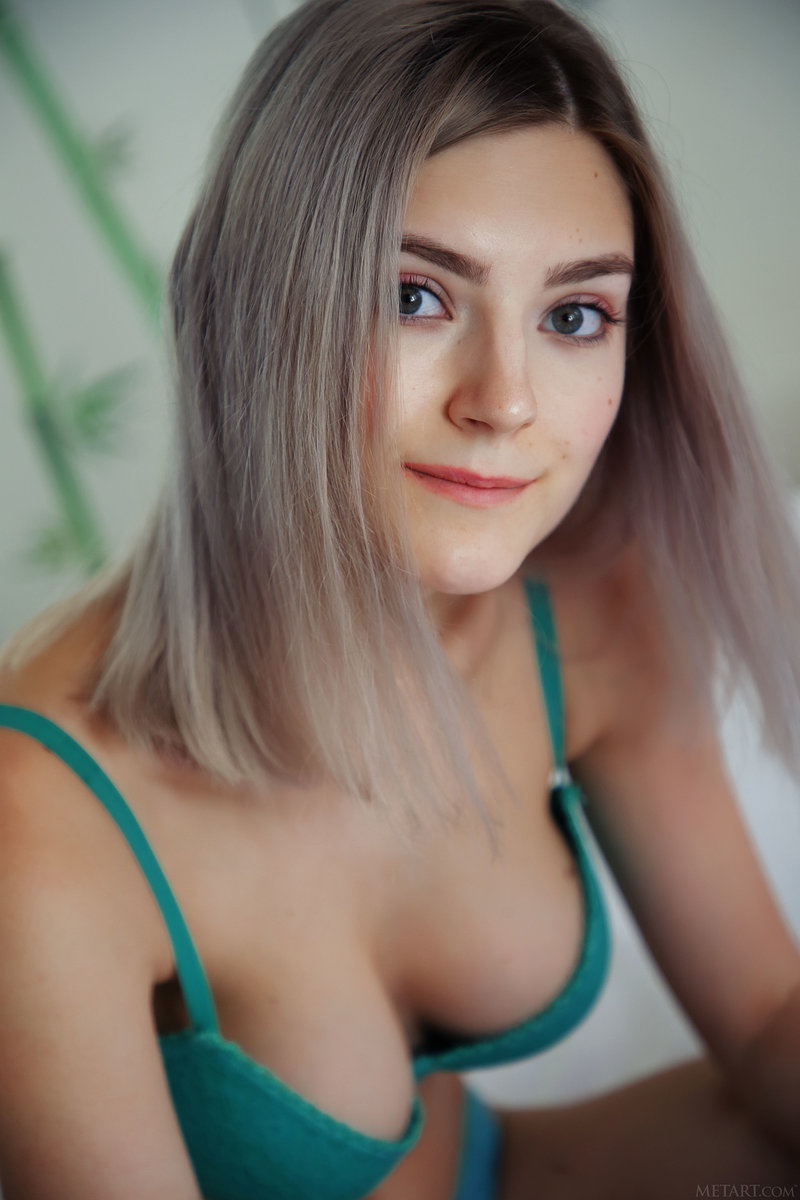 Полина, 19 лет, 4 размер груди